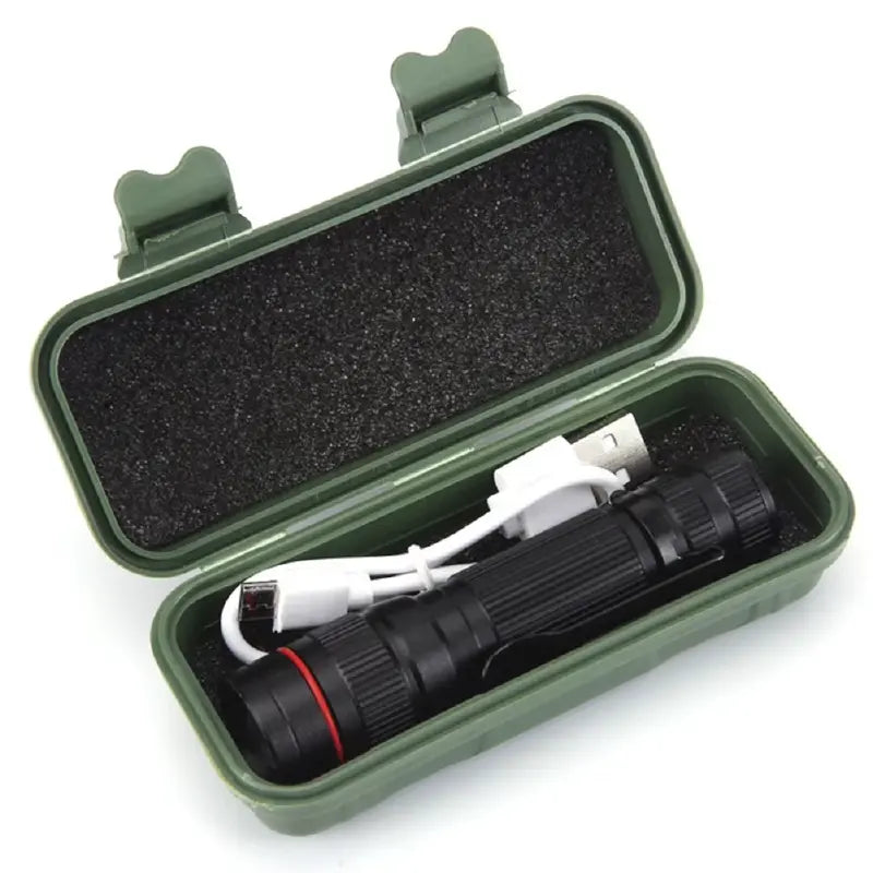 LINTERNA PRO X900 – Iluminación total en segundos, en cualquier situación 🔦
